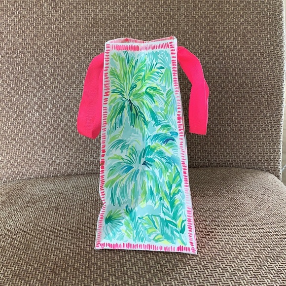 Lilly Pulitzer Paper Gift Bag - Picture 2 of 7